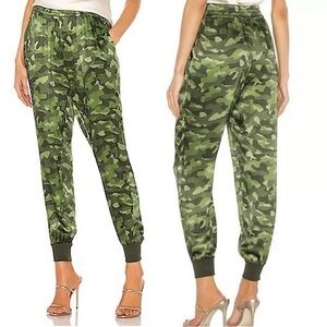 CAMI NYC Revolve The Sadie Pant in Camo Green 100% Silk Pull On Joggers XS